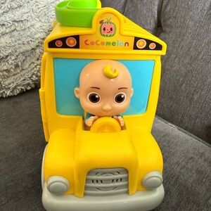 CoComelon musical learning bus